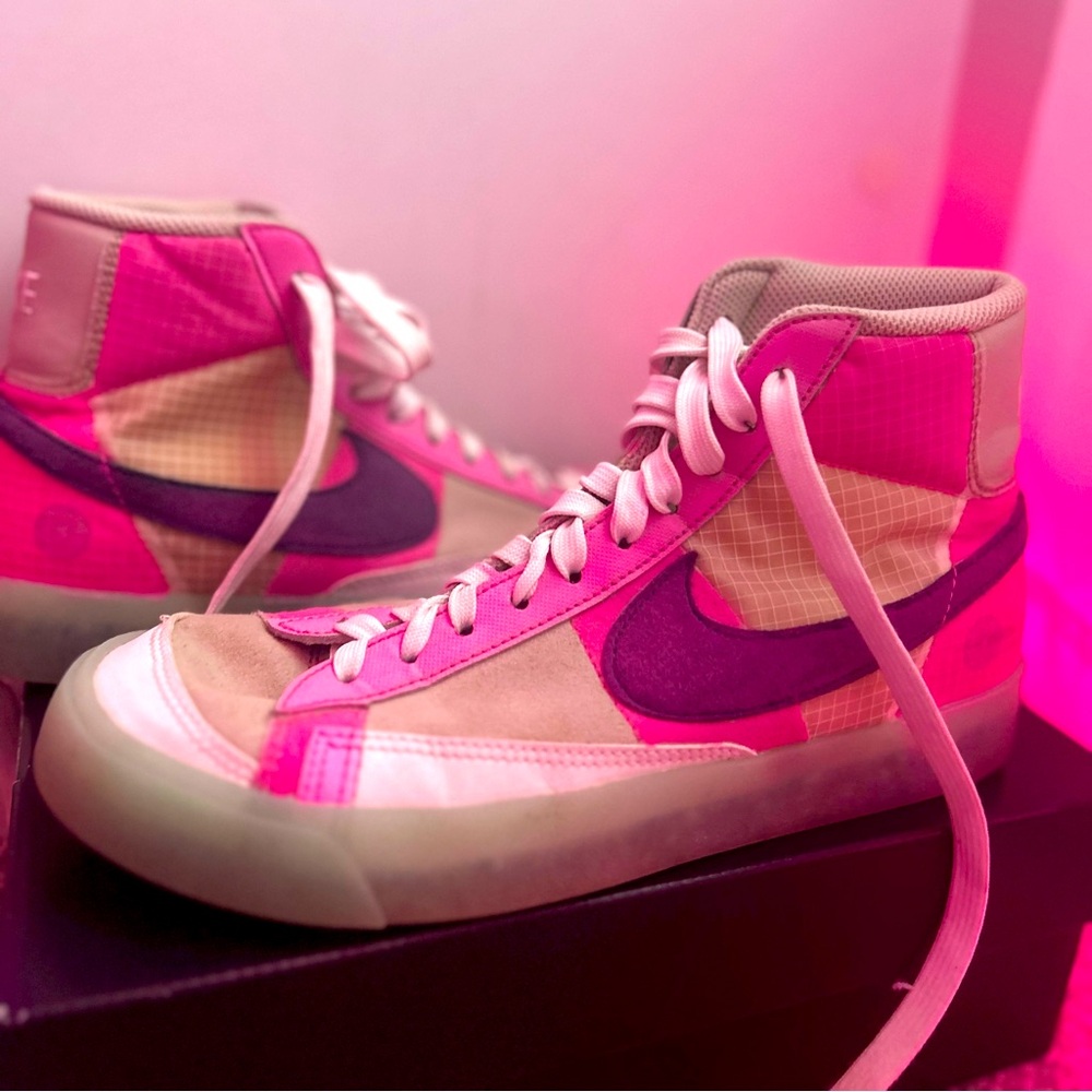 FASHIONABLE CUSTOM designed Nike blazers